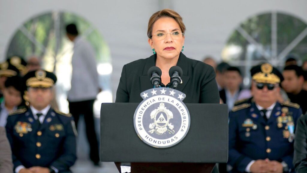 Castro responsabiliza a oposición de aumento de crímenes por no apoyar estado de excepción