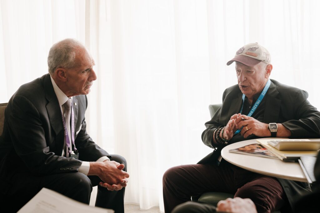 El presidente Nasry Asfura sostuvo una reunión con Arthur Rabin